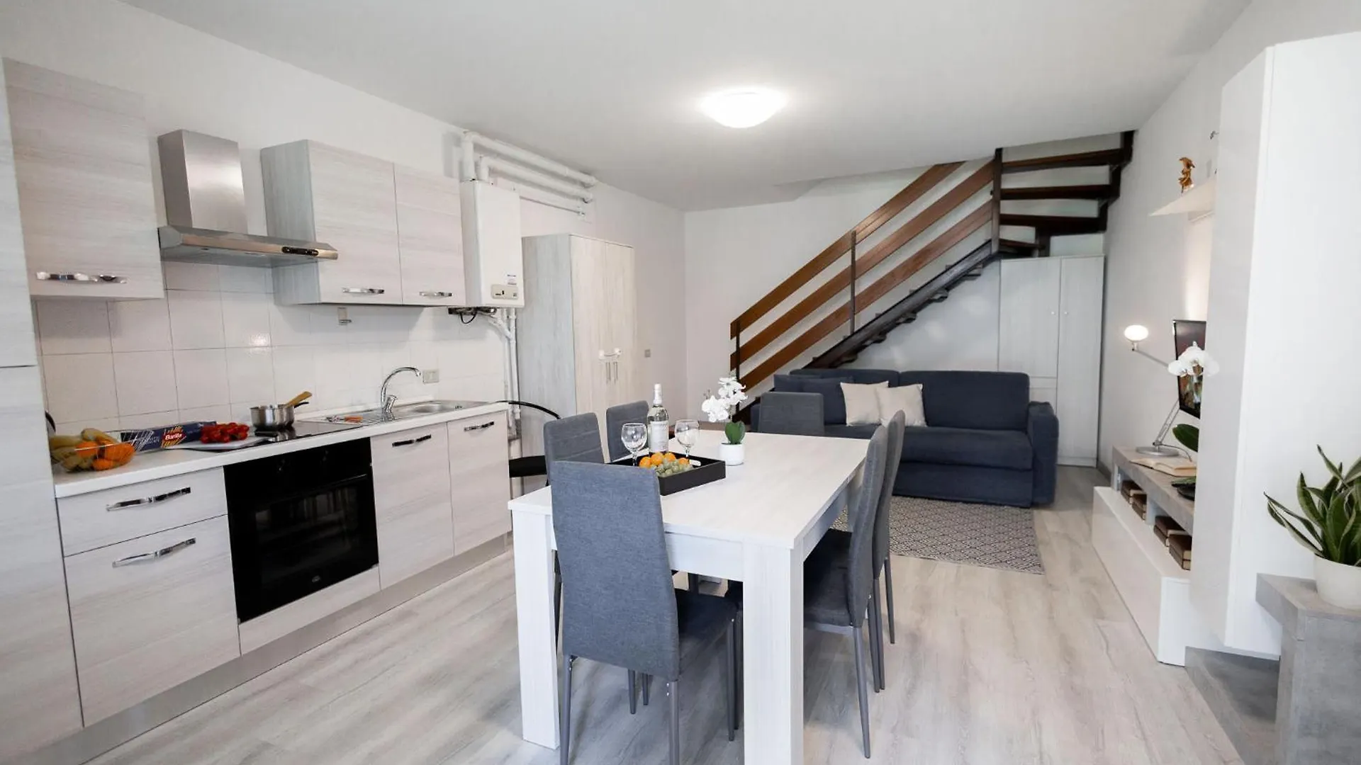 Apartment Ferienwohnung Residenza Vittoria Verona Italien